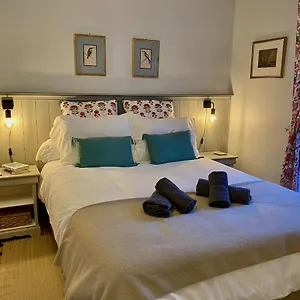 Newly Renovated Ground Floor Close To Thermes Appartement