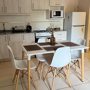 Moderno Departamento Con Cochera Apartamento Mendoza